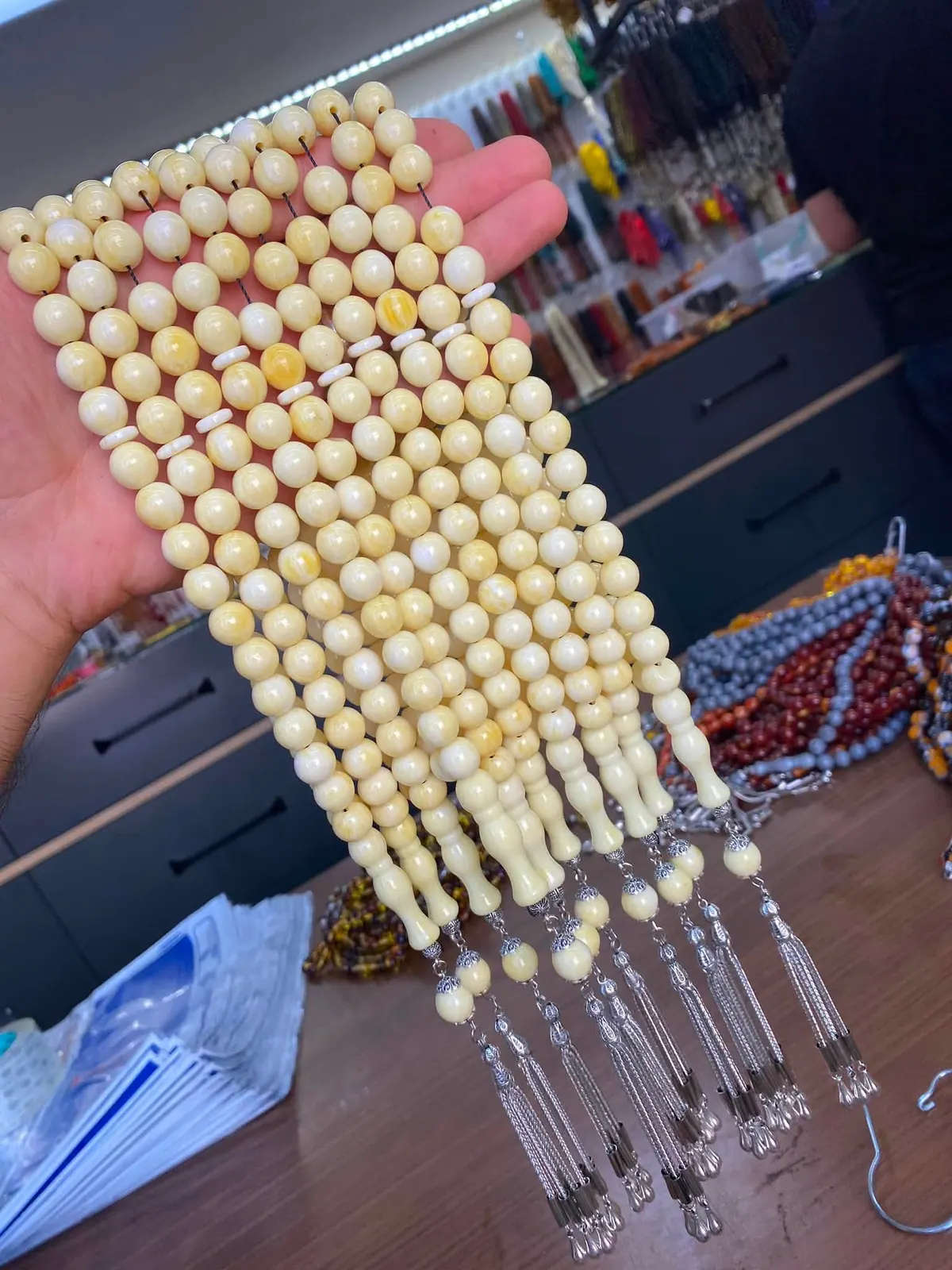 مسبحة بيروت الدمعة — عاجي رقم 06